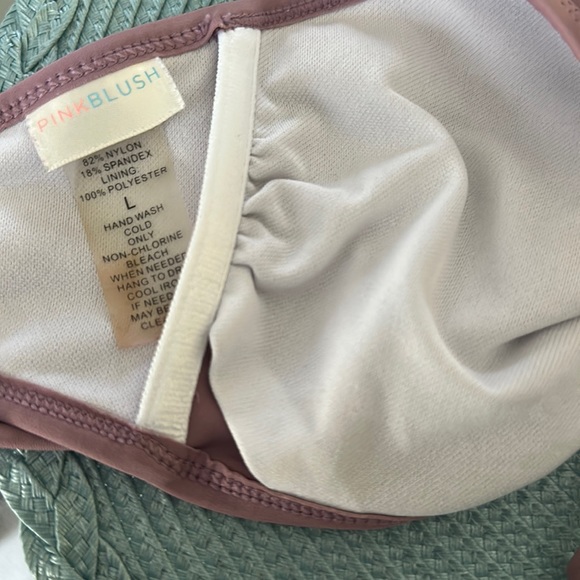 PinkBlush bikini top - Picture 5 of 6